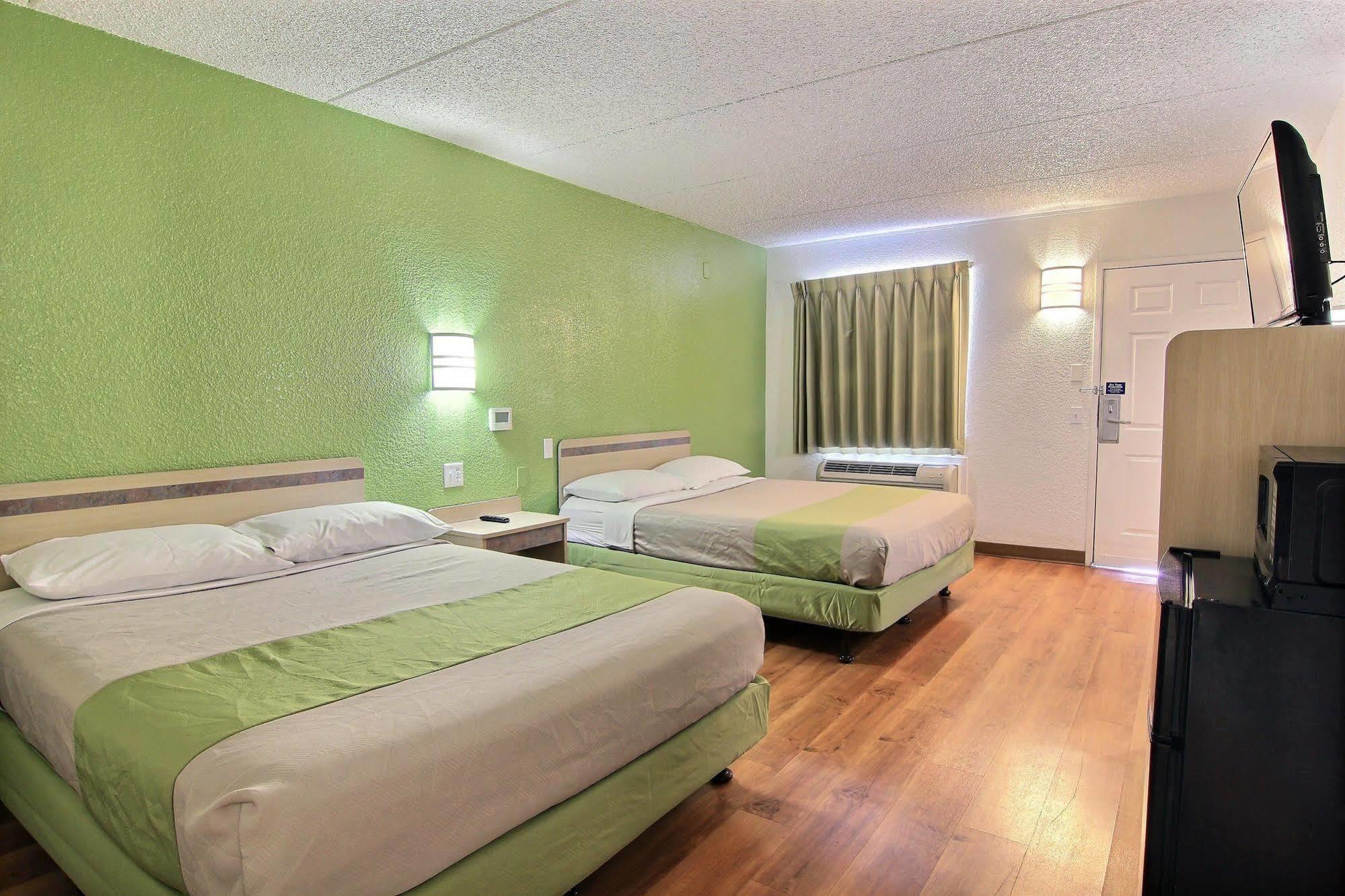 Motel 6 Austin, Tx - Central Downtown Ut Eksteriør bilde