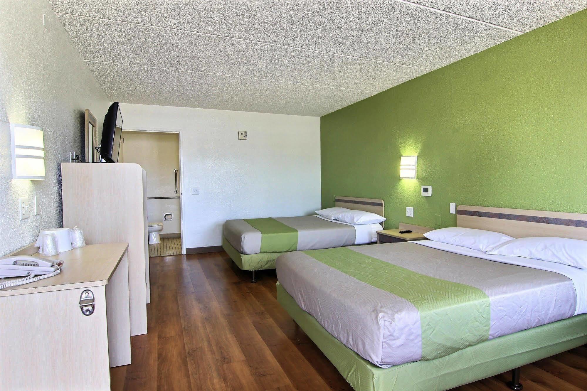 Motel 6 Austin, Tx - Central Downtown Ut Eksteriør bilde